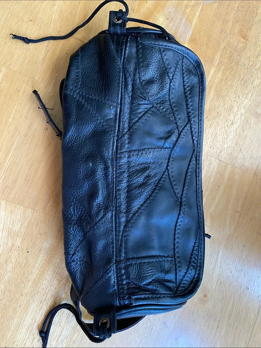 Daimond playe Buffalo leather leather bag 10x3.5”